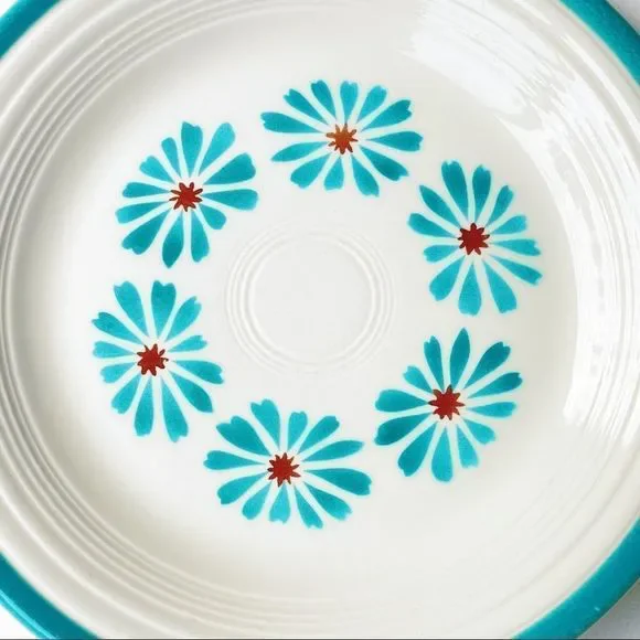SOLD Fiesta Fiestaware Rare Vintage 1960’s Hawaiian 12 Point Daisy Dinner Plate - Picture 3 of 8